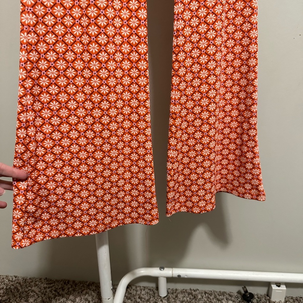Wild Fable Women’s Orange High waisted Floral Printed Flared Leggings size XS - Picture 3 of 7